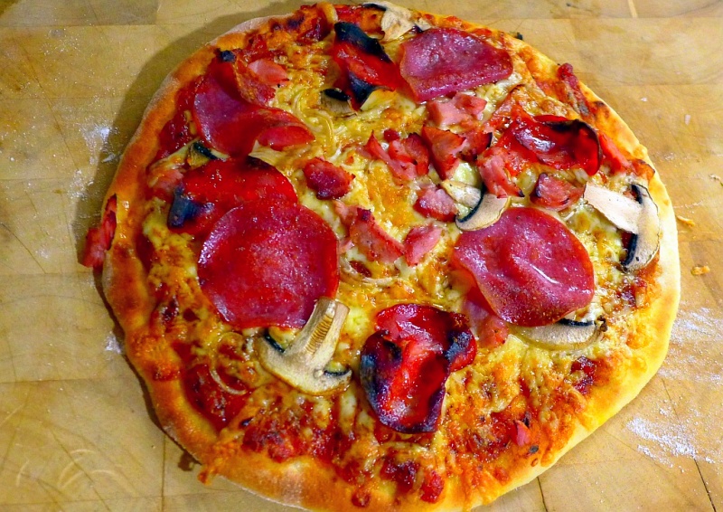 How to make simple pizza at home